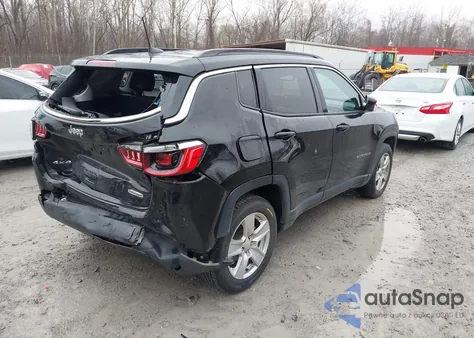 2022 Jeep Compass Latitude 4X4 from USA, damaged, VIN 3C4NJDBB2NT174140